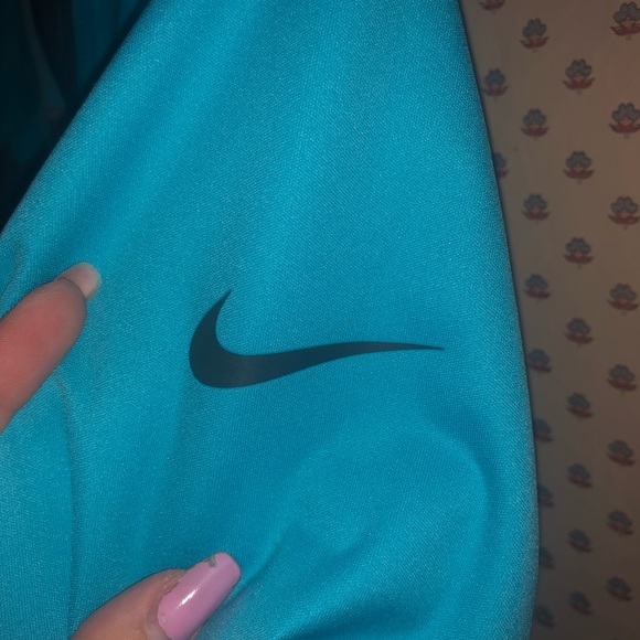 Nike Pro pull over - Picture 4 of 5